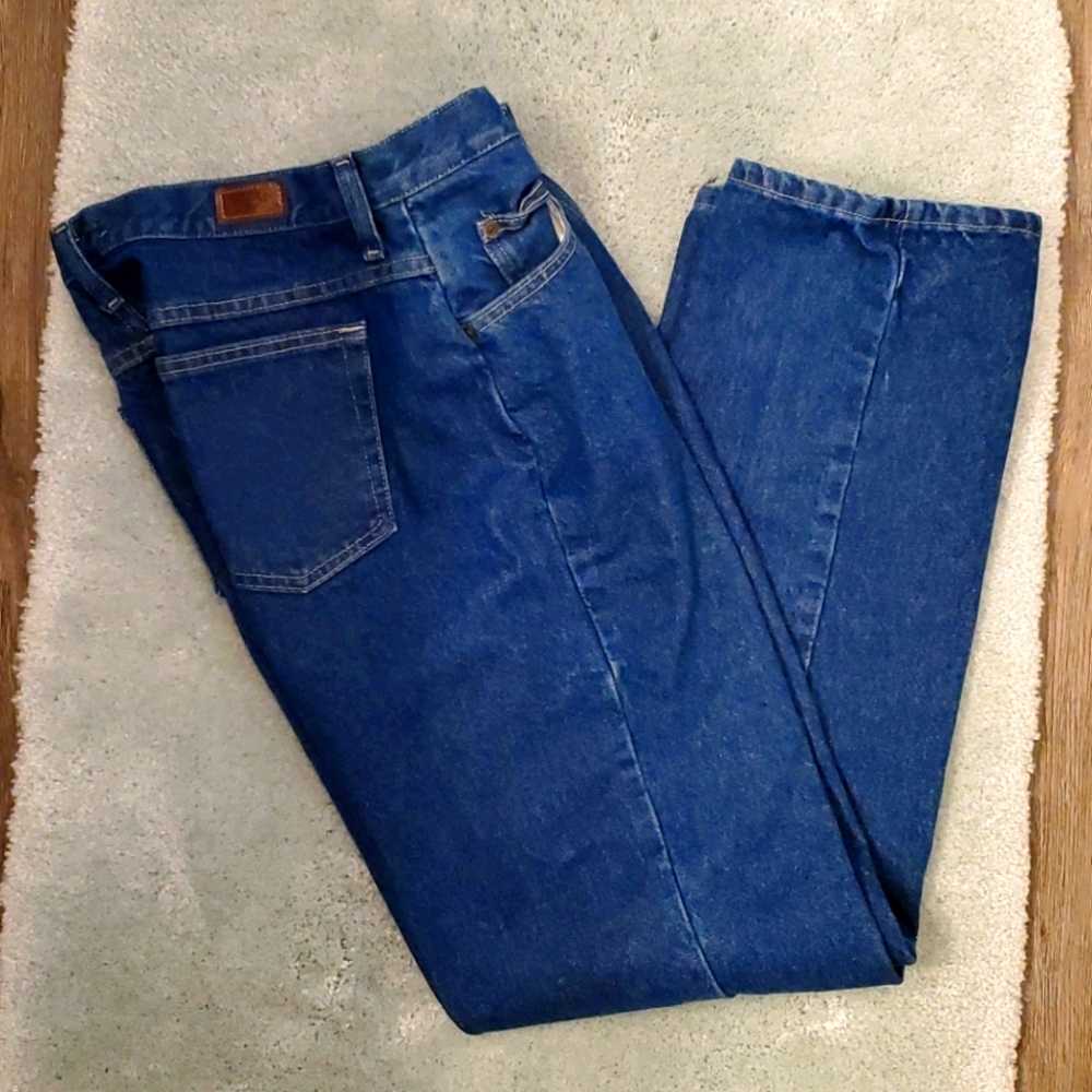 Women's  blue jeans